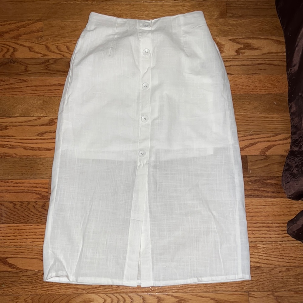 White MIDI Skirt